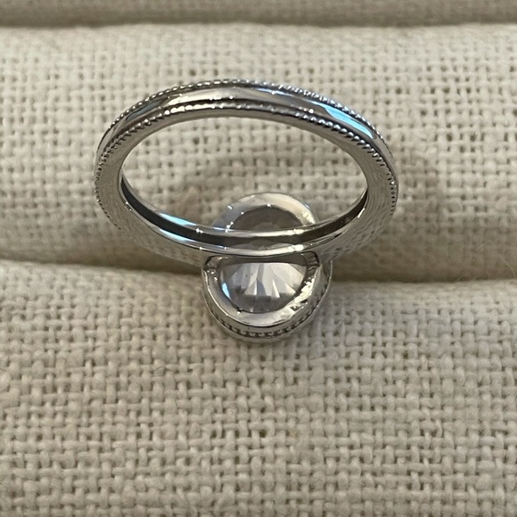 3 sterling silver and cubic zirconia rings - Picture 12 of 15